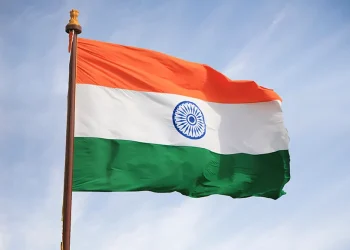 13 poginulih kada se gliser indijske mornarice zabio u putnički trajekt kod Mumbaija