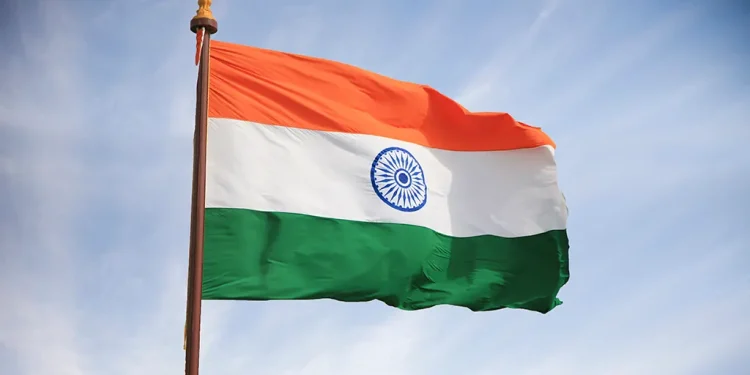 13 poginulih kada se gliser indijske mornarice zabio u putnički trajekt kod Mumbaija