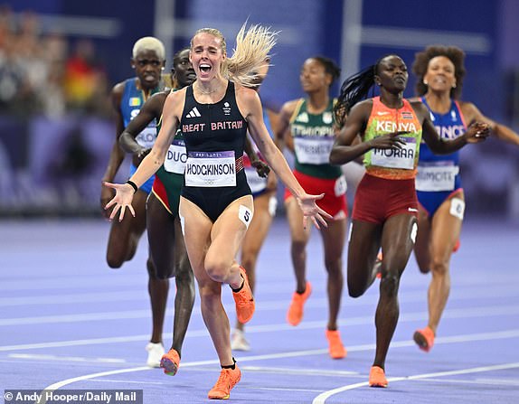 Paris 2024 Olympics. Paris, France.Andy Hoopers Soul of Sport is a tabloid photographers look at the final week of the Olympics.Nikon cameras Z9 & Z8 used.Pic shows Team GB Keely Hodgkinson wins Gold in the women's 800mAndy Hooper/Daily Mail