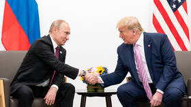 Nekoliko zemalja spremno je ugostiti razgovore Putina i Trumpa – pomoćnik Kremlja