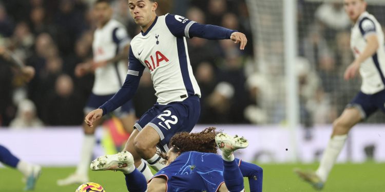 LONDONSKI DERBI Kad je ‘klizač’ Cucurella obuo nove kopačke, Chelsea je s 0-2 otišao na 4-3 | NACIONAL.HR