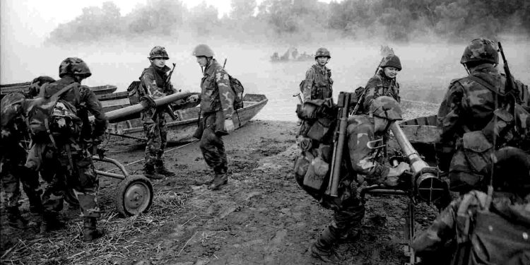 3.prosinca 1991. Zločini srpske vojske – otkriveno devet masovnih grobnica na Banovini