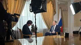 https://www.rt.com/news/608688-tucker-carlson-zelensky-lavrov/Tucker Carlson najavljuje intervju s Lavrovom