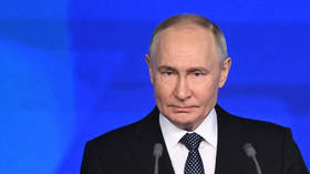 https://www.rt.com/russia/609453-putin-military-budget-limits/Zapad gura Rusiju preko 'crvene linije' – Putin