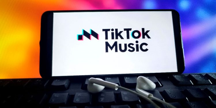 ŠTO SE SLUŠALO Ovo su najpopularnije pjesme i glazbenici na TikToku u 2024. | NACIONAL.HR