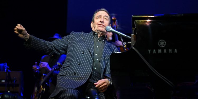 OSRAMOTIO SE Gledatelji britanskog ‘Milijunaša’ proglasili Joolsa Hollanda najgorim natjecateljem ikada | NACIONAL.HR