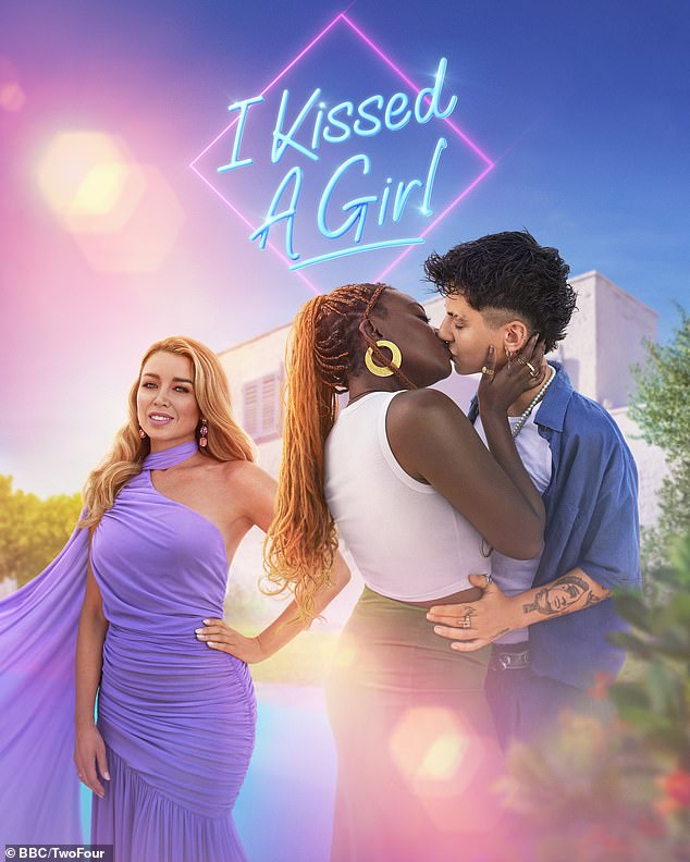 Pjevačica, koja predvodi I Kissed A Boy i spin-off I Kissed A Girl, kaže za Stellar Magazine da je osobno vidjela utjecaj koji je serija imala
