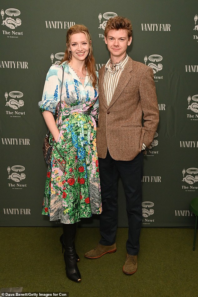 No, novi životni stil para relativno je privatan, a Talulah priznaje da njihove napore drži podalje od društvenih medija kako ne bi postali 'brend' - trend koji 'mrzi' (na slici u svibnju)