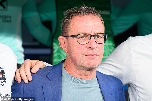 Bivši privremeni menadžer Ralf Rangnick tvrdio je da je United morao izvesti 'operaciju na otvorenom srcu'