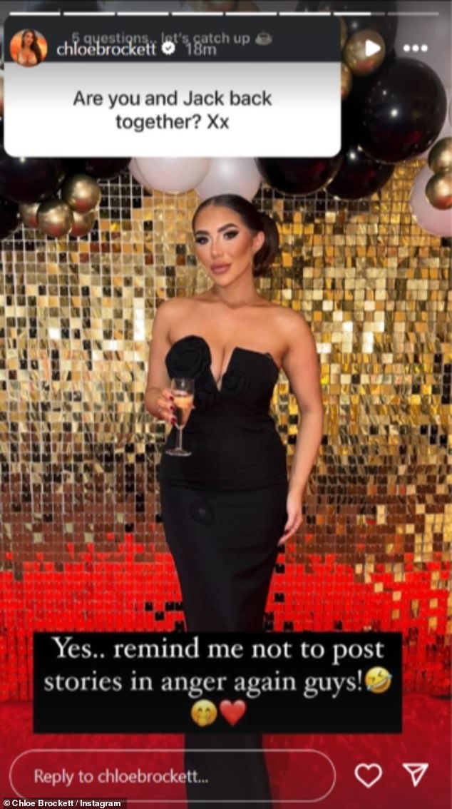 Ali u pitanjima i odgovorima na društvenim mrežama dva tjedna kasnije, jedan obožavatelj upitao je Chloe je li 'ponovo zajedno s Jackom?'