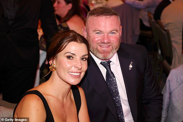 Wayne Rooney i njegova supruga Coleen (na slici 7. listopada) upoznali su se kao tinejdžeri na svom općinskom imanju Croxteth u Liverpoolu