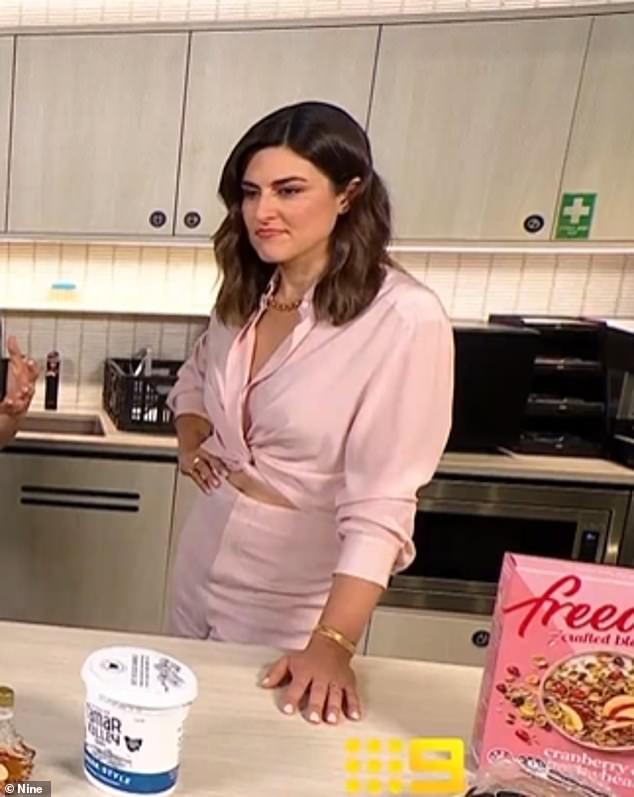 TV voditeljica je razgovarala o načinima pripreme ukusnih jela bez glutena sa svojim suvoditeljem Karlom Stefanovićem kada je priznala