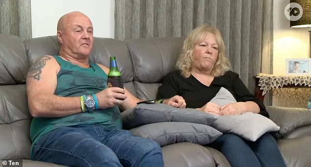 Foxtel je zamahnuo sjekirom na popularnu seriju Gogglebox Australia nakon epskih 19 sezona. Na slici su zvijezde Keith i Lee