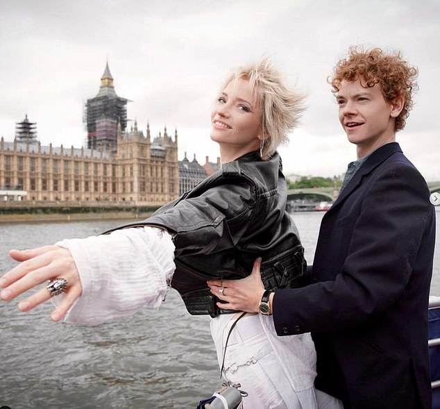 Govoreći za The Sunday Times, Talulah, 39, podigla je zabranu na parceli od 20 hektara na kojoj par živi zajedno s još četiri odrasle osobe i više od 100 životinja