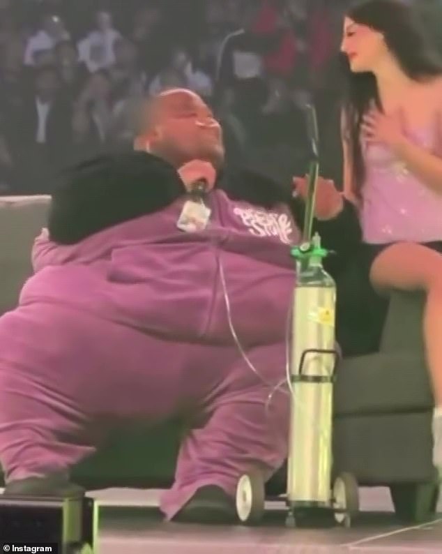 Blunts je bio među izvođačima u Windy Cityju na 4. godišnjem JUICE WRLD DAY-u u spomen na preminulog repera Juice WRLD-a, koji je preminuo u dobi od 21 godine 8. prosinca 2019.