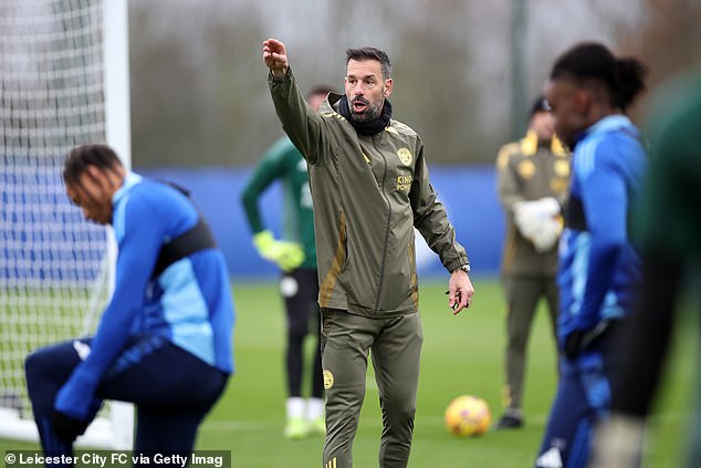 Van Nistelrooy će prvi put izaći na teren u utorak, kada će Lisice igrati protiv West Hama na stadionu King Power