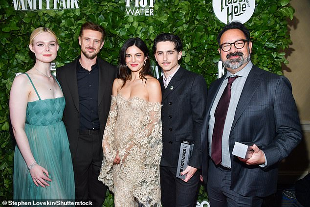 (LR) Glumci Elle Fanning i Boyd Holbrook zajedno s redateljem Jamesom Mangoldom također su prisustvovali ceremoniji