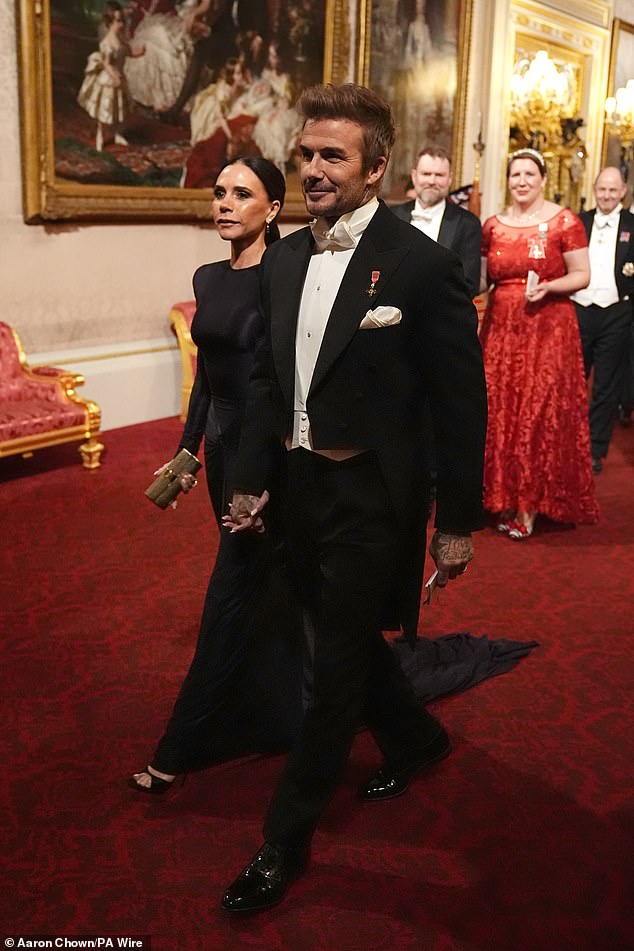 Victoria i suprug David, čiji su se pozivi držali u tajnosti do početka događaja, pridružili su se u utorak kralju Charlesu, kraljici Camilli i princu od Walesa u Buckinghamskoj palači