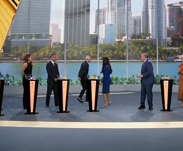 Wenger se prvobitno pretvarao da bježi kada ga je TV voditelj natjerao na ples