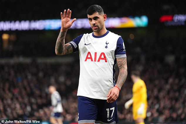 Branič Tottenhama Cristian Romero isjekao je uplakanu figuru dok je odšepao s terena protiv Chelseaja u nedjelju