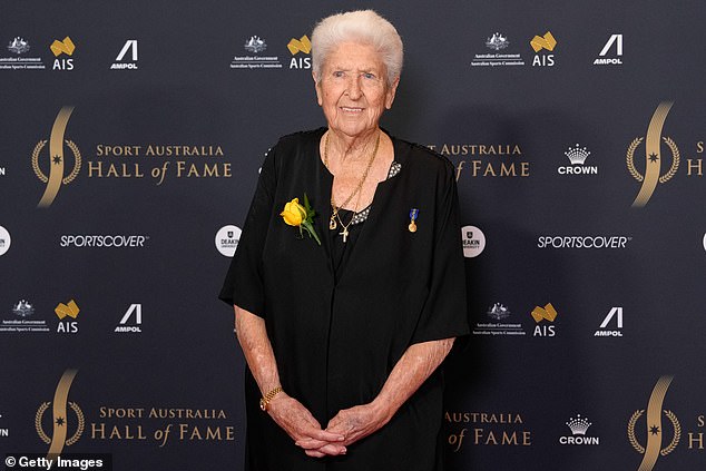 Dawn Fraser (na slici prošli mjesec) hitno je prebačena u bolnicu nakon što je doživjela pad