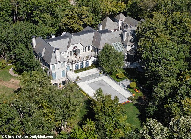 Kelceovu vilu vrijednu 6 milijuna dolara upali su lopovi u listopadu i ukrali brojne stvari