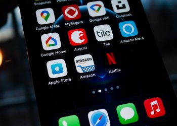 Dioničari Amazona (AMZN) traže minimalnu alokaciju od 5% za Bitcoin (BTC)