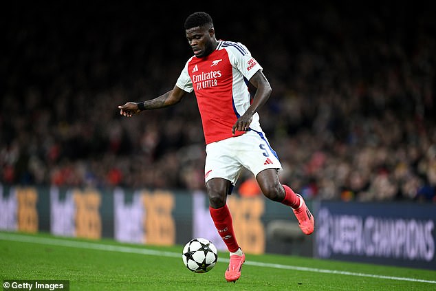 Arsenal have made no progress on agreeing a new contract with midfielder Thomas Partey