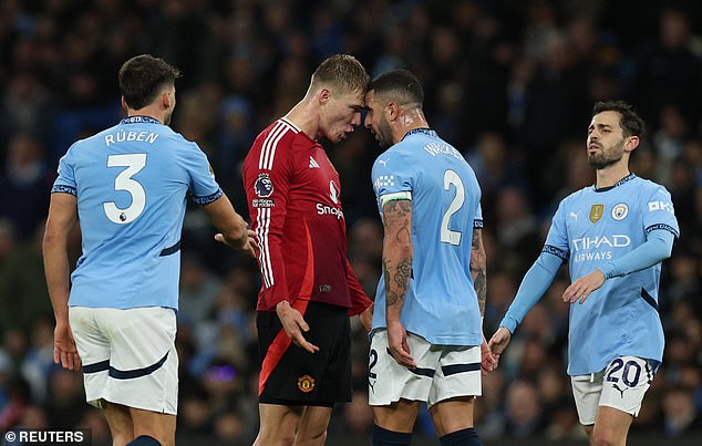 Rasmus Hojlund komentirao je nestašluke Kylea Walkersa tijekom manchesterskog derbija u nedjelju
