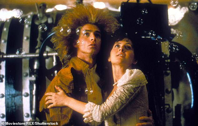 Australski glumac, najpoznatiji po svom kultnom hitu Young Einstein iz 1988. (na slici) i filmu Reckless Kelly iz 1993., izblijedio je iz središta pozornosti prije nekoliko desetljeća