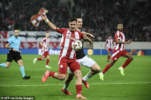 Bayern München, Juventus, Fiorentina i Borussia Monchengladbach također pokazuju interes za tinejdžera