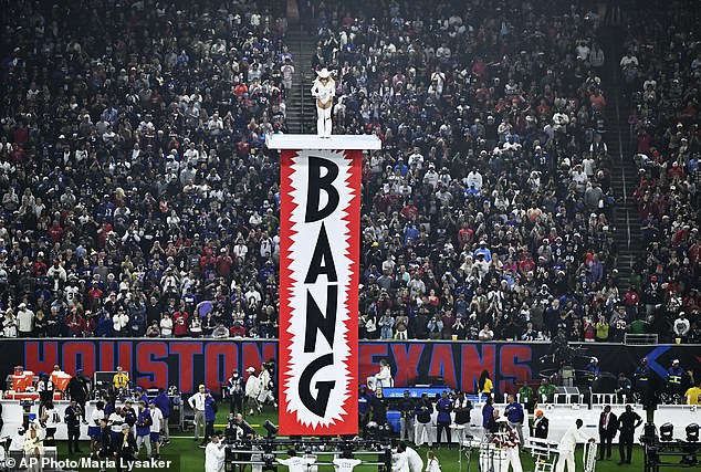 Od te skupine, 24,3 milijuna prosječno minute gledatelja gledalo je nogometnu utakmicu u kojoj su Baltimore Ravensi apsolutno pobijedili Houston Texanse 31-2