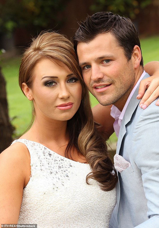 Bivša zvijezda TOWIE imala je desetljeće dugu vezu s kolegom Markom do 2012. i sada je uzrujana što je 'ostavljena'; slikano 2011