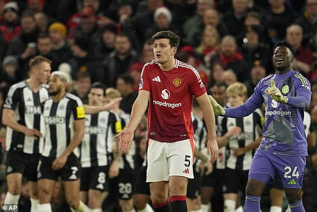 Rezultat je ostavio United na 14. mjestu u Premier ligi i samo sedam bodova iznad zone ispadanja
