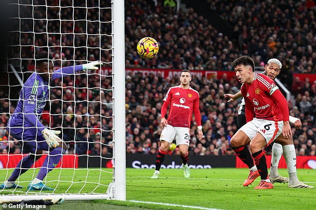 Ali tu je i srebrna podstava jer se United suočava sa samo 0,1 posto šanse da završi na 18. mjestu
