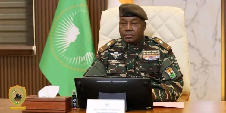 Afrička država optužuje Francusku za financiranje terorista — RT Africa