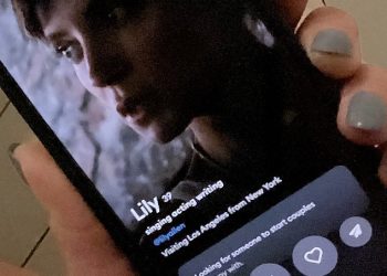 Aktivni Raya profil Lily Allen otkriven je dok se brak s Davidom Harbourom raspada