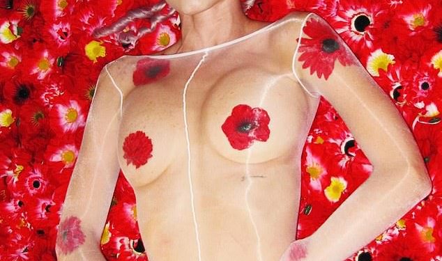 Američka zvijezda Julia Fox gotovo je gola dok je kanalizirala Menu Suvari na izložbi American Beauty for Melbourne