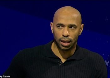Arsenalova legenda Thierry Henry inzistira na tome da se ‘mnoge stvari moraju promijeniti’ ako njegova bivša momčad želi pobijediti Liverpool do naslova u Premier ligi