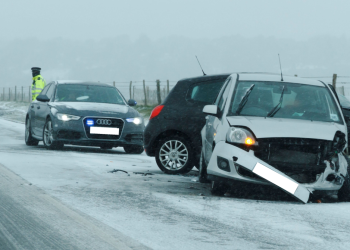 Auto Klub – Crni led je najveća zimska zamka: Ovo je 5 važnih savjeta za sigurno svladavanje ove pojave na cesti