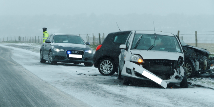 Auto Klub – Crni led je najveća zimska zamka: Ovo je 5 važnih savjeta za sigurno svladavanje ove pojave na cesti