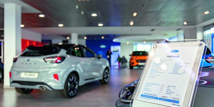 Auto Klub – Europskim proizvođačima prijeti oluja stoljeća: Kazne za CO2, auti postaju još skuplji, a struja jedini izbor