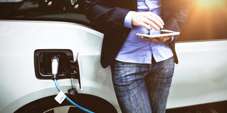 Auto Klub – Izuzetno vjerni i vrlo zadovoljni: Čak 92 posto vlasnika električnih vozila nikada neće vratiti na benzince i dizelaše