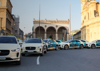 Auto Klub – Kolika je zapravo trajnost baterija električnih auta? Ovaj test taksi vozila s 260.000 km otkriva dio istine