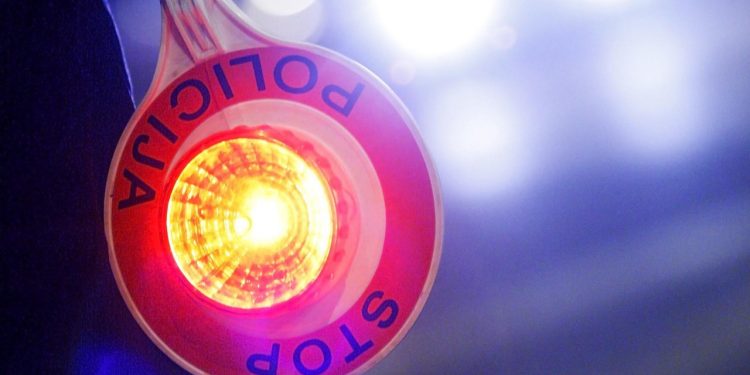 Auto Klub – Na ovo ‘trik pitanje’ prometnih policajaca niste dužni odgovoriti, naročito ne s ‘da’, evo i zašto