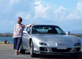 Auto Klub – Prava ljubav: 80-godišnjakinja vraća svoj sportski RX-7 Mazdi nakon 25 godina jer joj je istekla vozačka