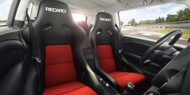 Auto Klub – Spašen legendarni proizvođač: Recaro ima novog investitora, proizvodnja se ponovo pokreće