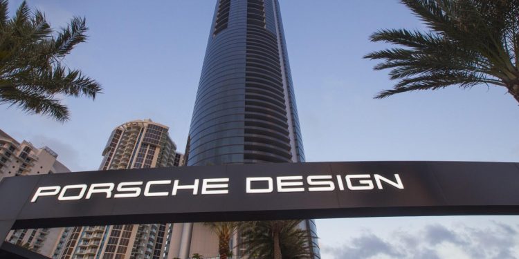 Auto Klub – Uzbuna ‘u raju’: Porsche je izgradio velebni neboder u Miamiju, no zgrada sada tone u tlo