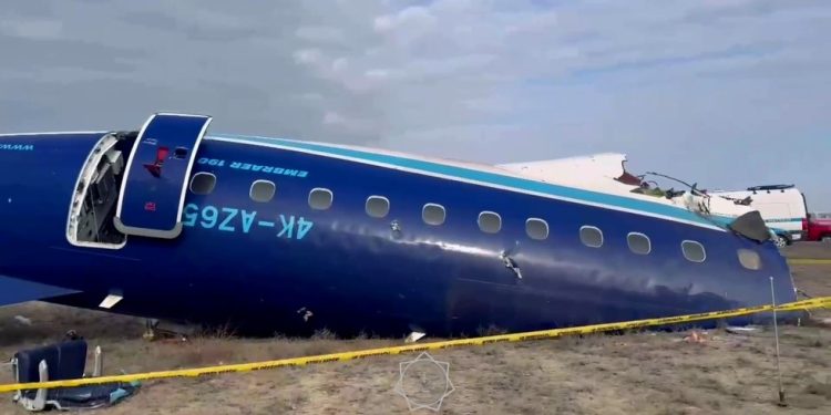 Azerbejdžanski zračni prijevoznik imenovao je preliminarni uzrok pada zrakoplova — RT Rusija i bivši Sovjetski Savez