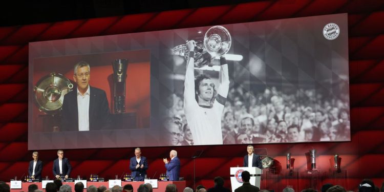 Bayern München povukao je dres s brojem 5 u čast Beckenbauera